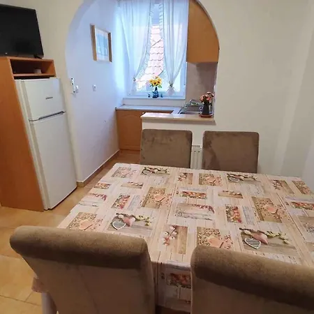 Apartment 9 *