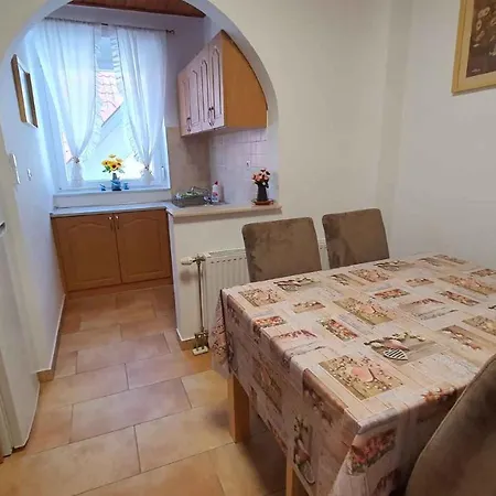 9 Apartment Zamárdi