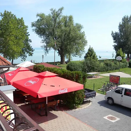 9 * Zamárdi