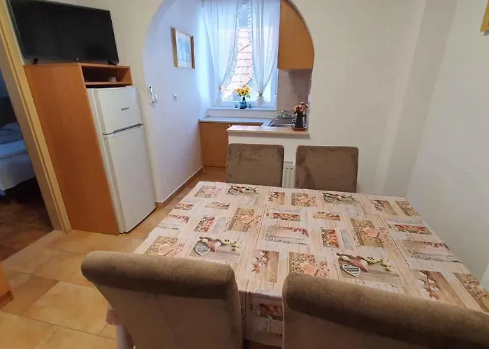 Apartmán 9 *